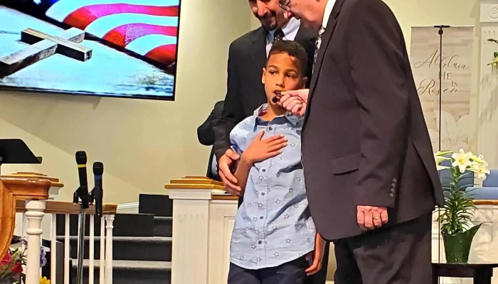 Fairwinds Baptist Church -  Photos - Bear