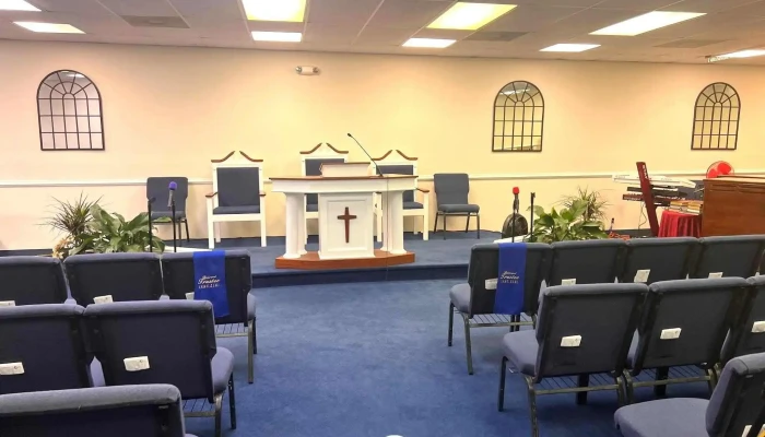 Indian Head Worship Center, Clgi - Indian Head