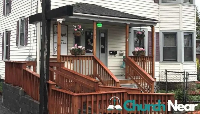 Lamb's Chapel Christian Center - Berlin