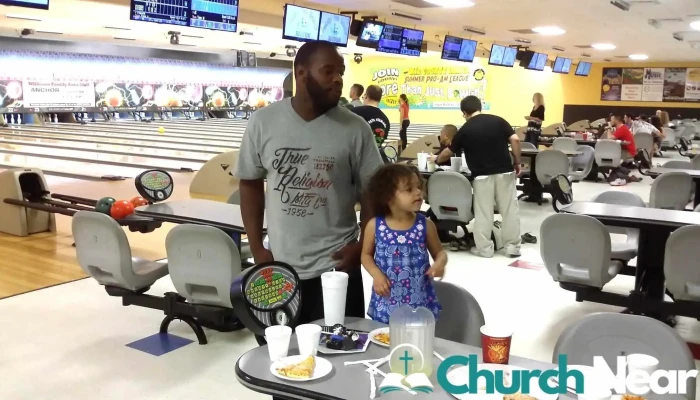 Mid County Lanes And Entertainment -  Bowling - Middletown