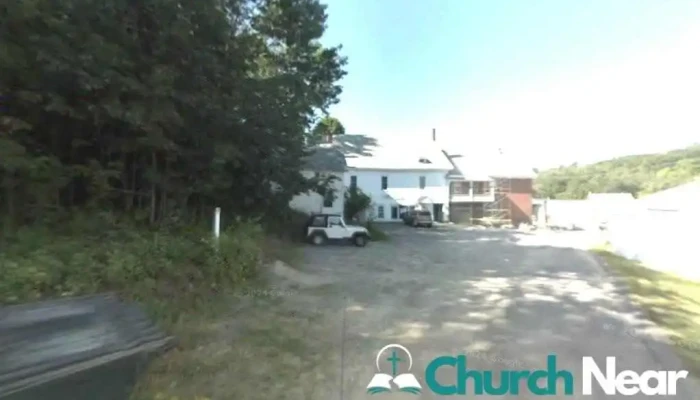 Saint Denis Church - Nh 03450